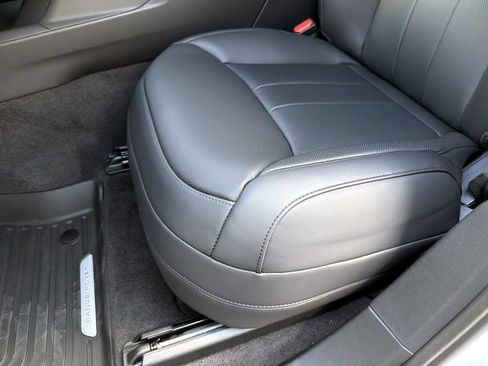 New 2026 Land Rover Range Rover Sport SE AWD/4WD image 17