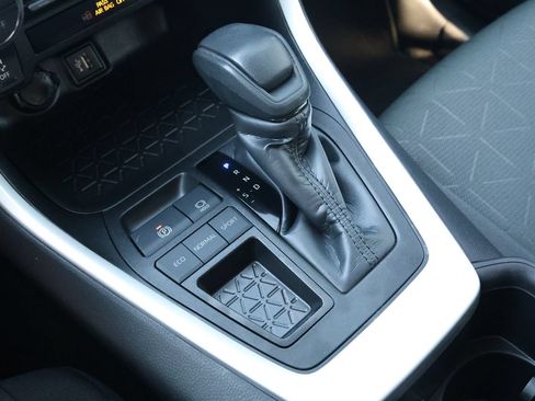 Used 2023 Toyota RAV4 XLE FWD image 21