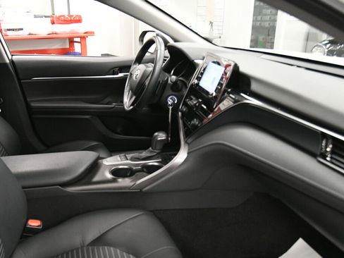 Certified 2024 Toyota Camry SE image 27