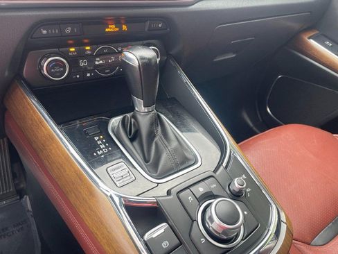 Used 2018 MAZDA CX-9 Signature AWD/4WD image 36