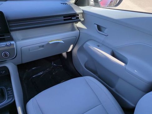 New 2026 Hyundai Kona SE image 16