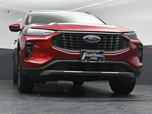 Used 2025 Ford Escape SE image 39