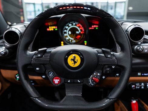 Certified 2022 Ferrari F8 Tributo image 5