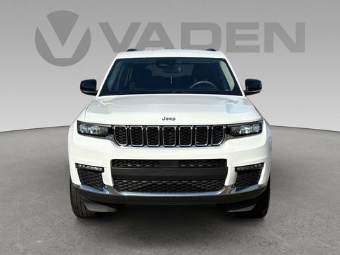 Used 2022 Jeep Grand Cherokee L Limited image 23