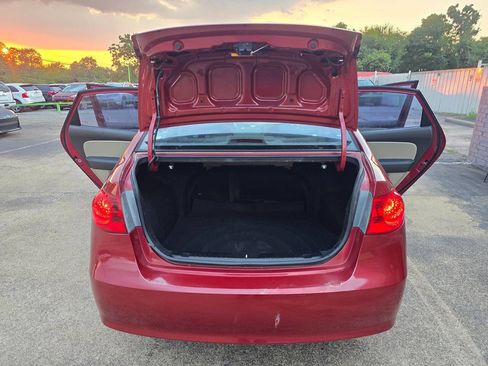 Used 2010 Hyundai Elantra GLS image 33