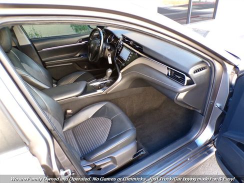 Used 2019 Toyota Camry SE image 27
