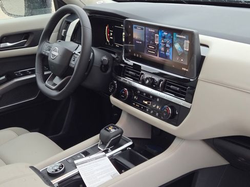 New 2026 Nissan Pathfinder SL AWD/4WD image 7