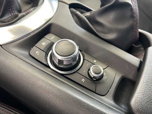 Used 2016 MAZDA MX-5 Miata Grand Touring RWD image 41
