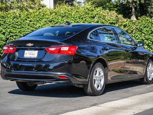 Used 2023 Chevrolet Malibu LS FWD image 5