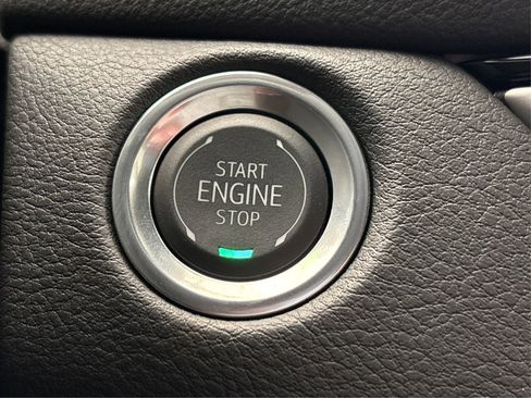 New 2025 Cadillac XT4 Sport image 28