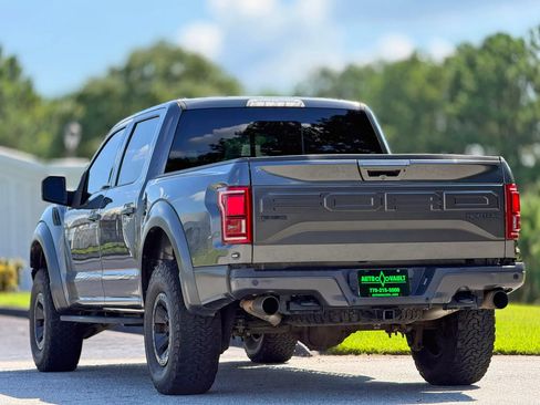 Used 2017 Ford F150 Raptor w/ Equipment Group 802A Luxury AWD/4WD image 9