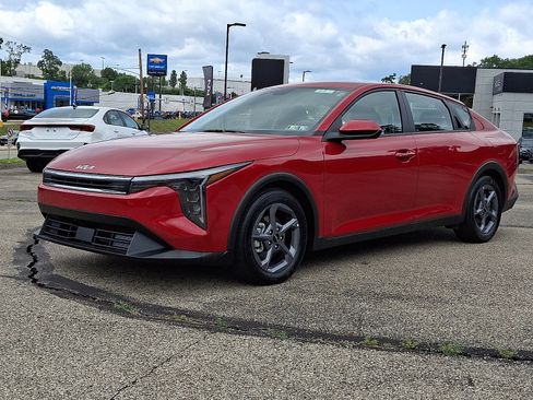 Used 2025 Kia K4 FWD image 3