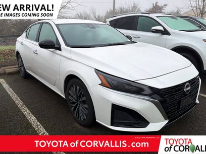 Used 2024 Nissan Altima 2.5 SV