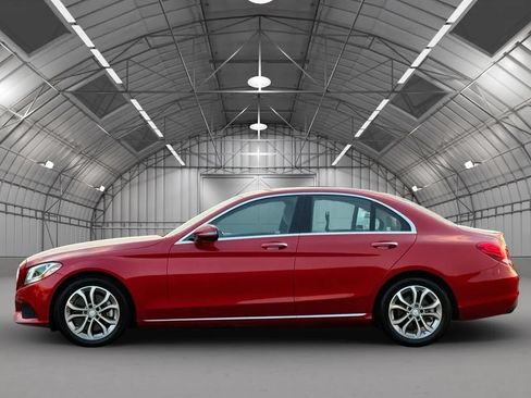 Used 2016 Mercedes-Benz C 300 Sedan w/ Surround View Package image 4