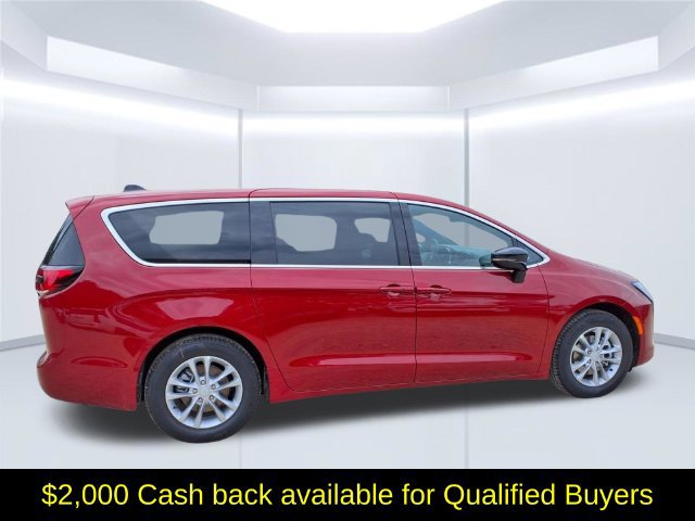 New 2027 Chrysler Pacifica Select FWD image 2