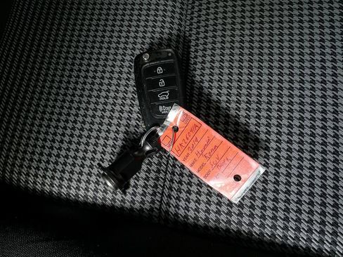 Used 2019 Hyundai Kona SE w/ Cargo Package image 23