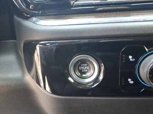 Used 2024 Chevrolet Silverado 1500 LT image 9