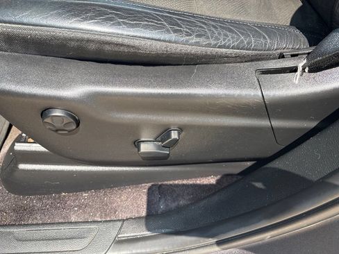 Used 2019 Jeep Grand Cherokee Altitude AWD/4WD image 13