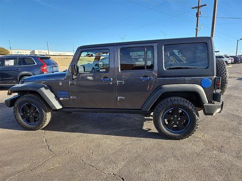 Used 2017 Jeep Wrangler Unlimited Sport image 3