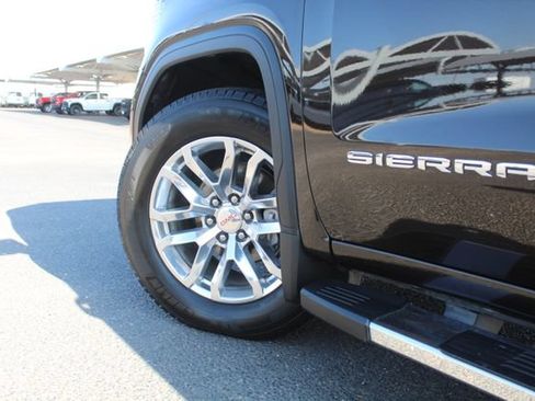 Used 2019 GMC Sierra 1500 SLT RWD image 11