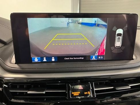 Used 2025 Acura MDX SH-AWD w/ Technology Package image 28