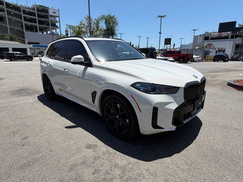 Used 2024 BMW X5 xDrive50e w/ M Sport Package AWD/4WD image 5