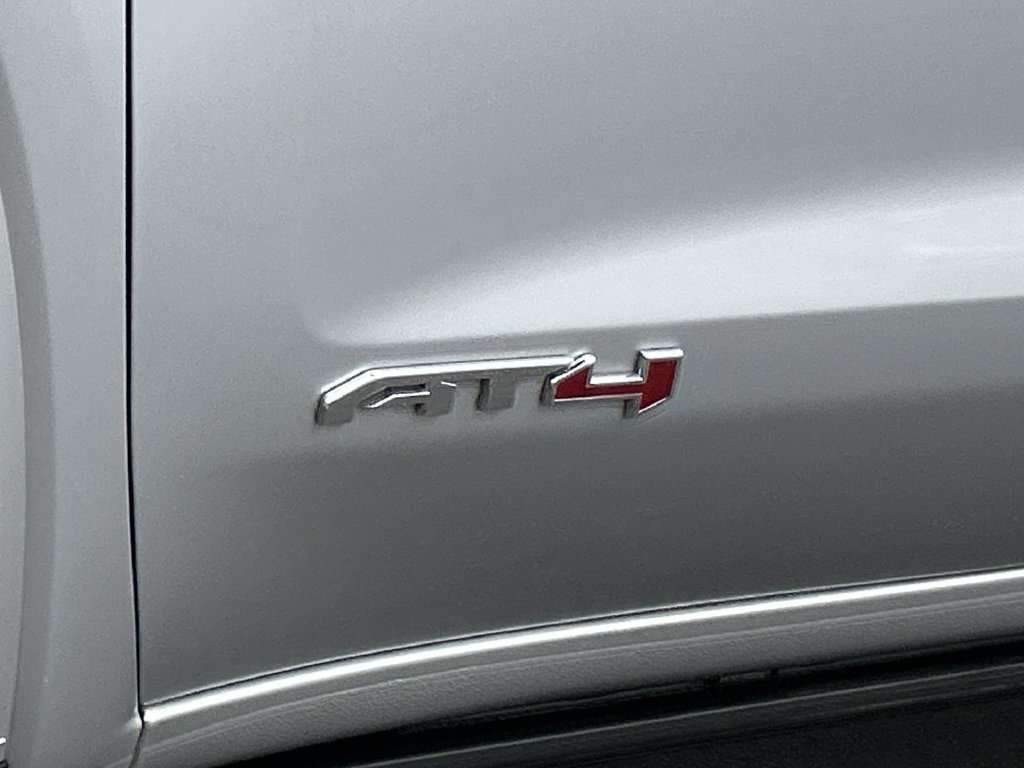 Used 2022 GMC Sierra 1500 AT4 w/ AT4 Premium Package AWD/4WD image 32