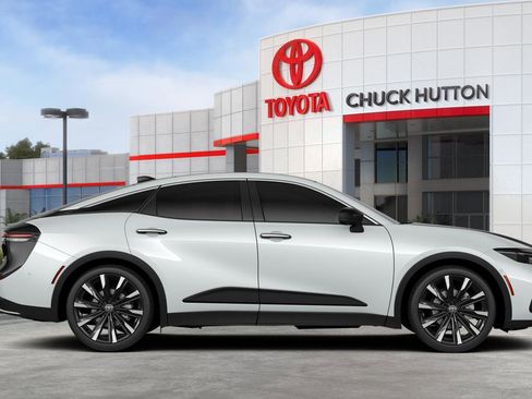 Used 2025 Toyota Crown Platinum image 41