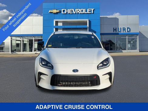 Used 2025 Toyota GR86 Premium image 10