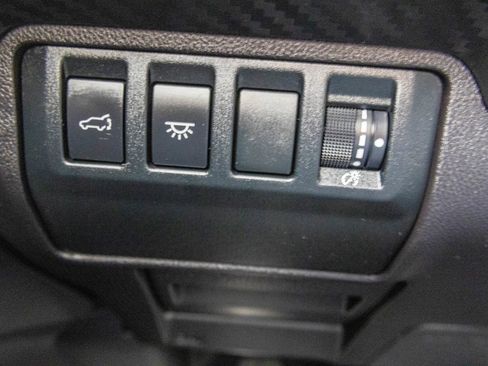 Used 2023 Subaru Ascent Premium w/ Convenience Package image 32