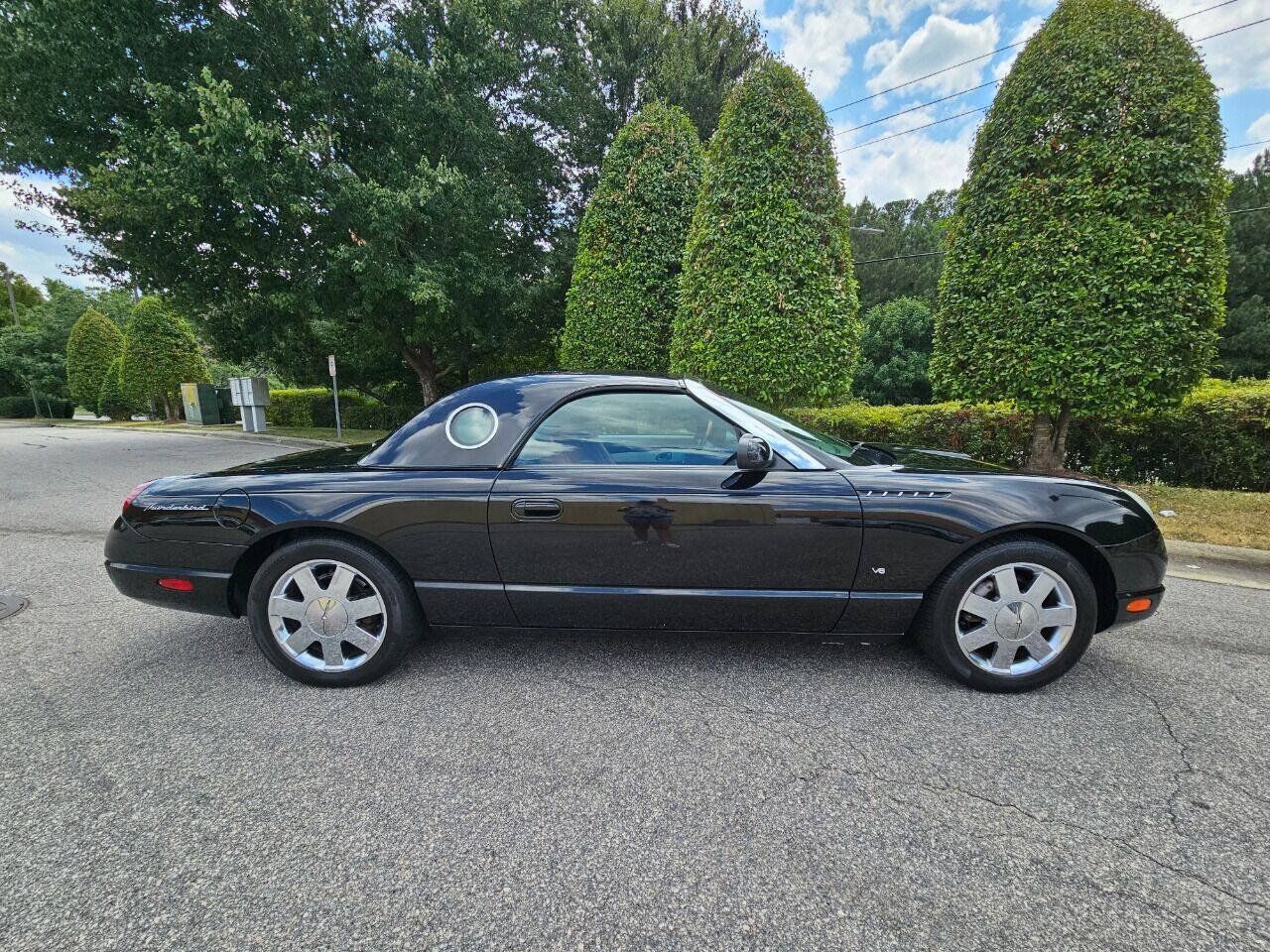 Used 2003 Ford Thunderbird RWD image 6