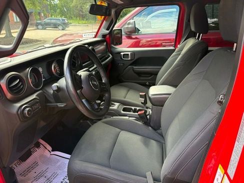 Used 2018 Jeep Wrangler Unlimited Sport S AWD/4WD image 9