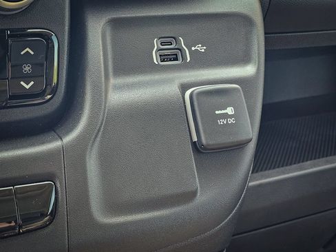 New 2026 RAM ProMaster 1500 w/ Convenience Group FWD image 23