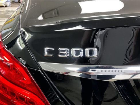 Used 2016 Mercedes-Benz C 300 4MATIC Sedan image 33