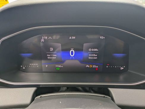 Certified 2025 Volkswagen Jetta Sport FWD image 30