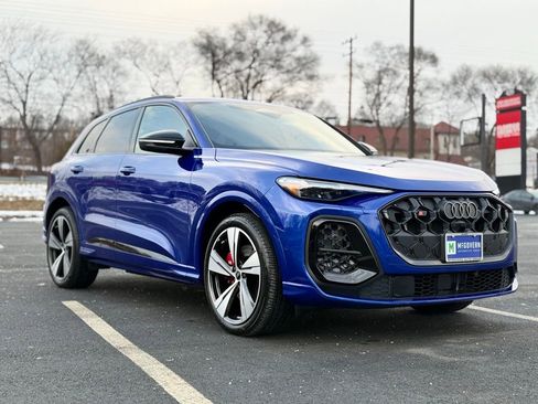 New 2025 Audi SQ5 Premium Plus AWD/4WD image 9