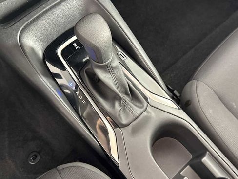 Used 2024 Toyota Corolla LE image 21