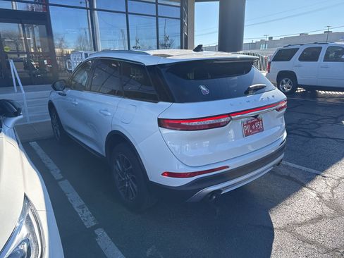 Used 2021 Lincoln Corsair FWD image 6