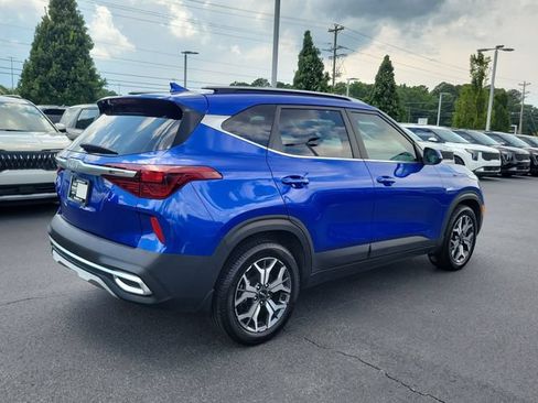 Certified 2023 Kia Seltos EX AWD/4WD image 4