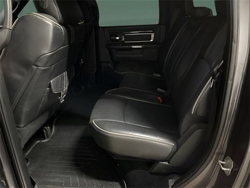 Used 2016 RAM 1500 Limited image 12