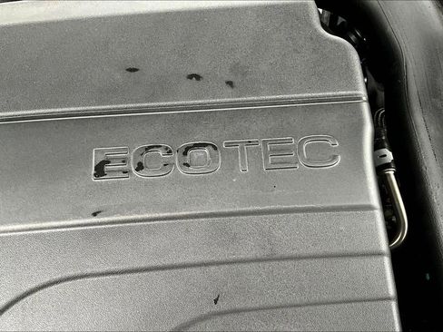 Used 2025 Chevrolet Malibu LT image 32