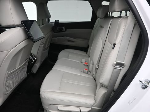New 2025 Kia Sorento S w/ Panoramic Sunroof Package FWD image 23