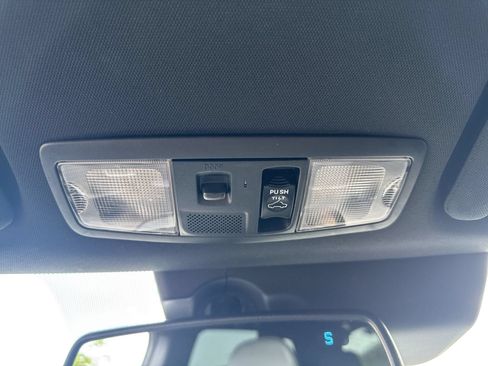 Used 2019 Mitsubishi Outlander SEL AWD/4WD image 17