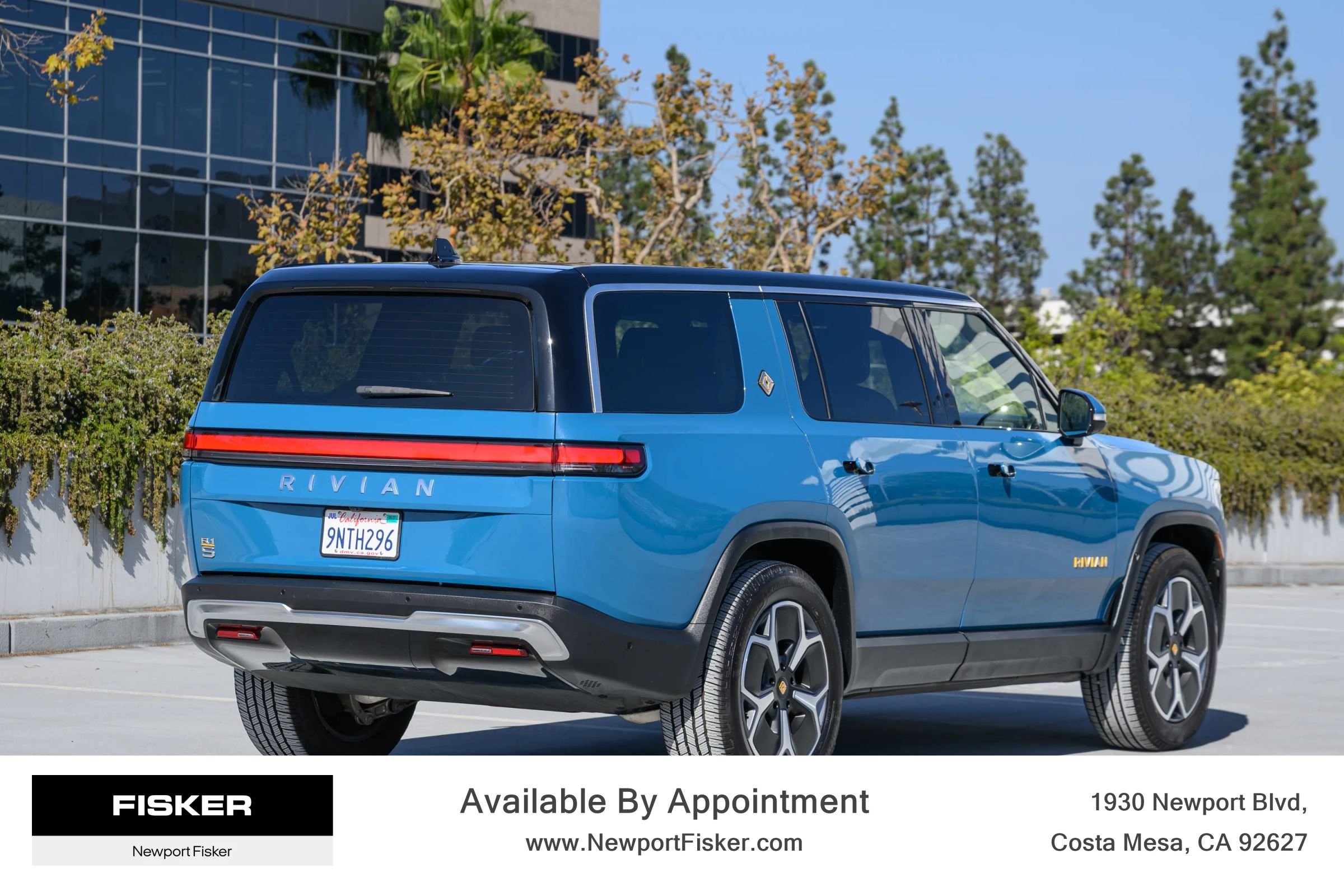 Used 2023 Rivian R1S AWD Adventure Quad image 7