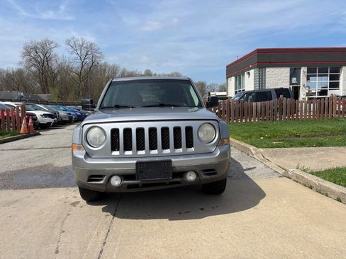 Used 2014 Jeep Patriot Sport image 17