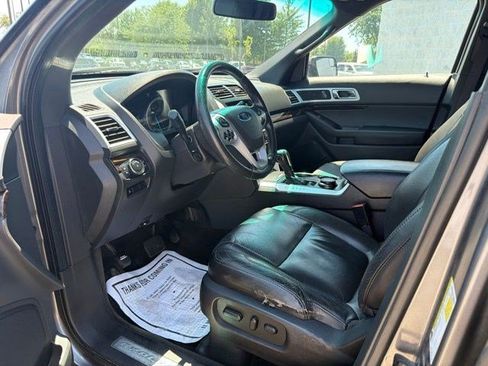 Used 2014 Ford Explorer Limited w/ Equipment Group 301A AWD/4WD image 13