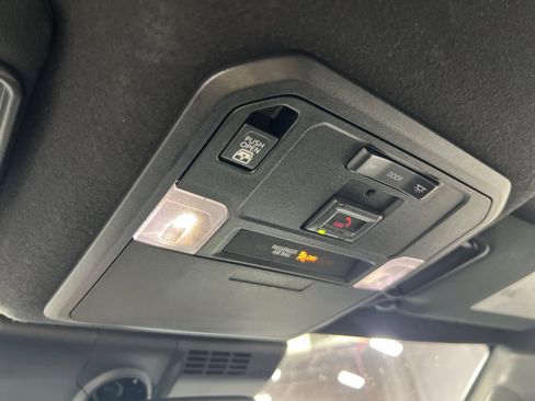 Used 2025 Toyota 4Runner TRD Off-Road image 37