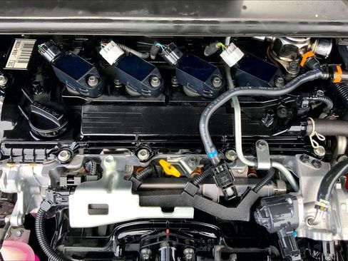 Used 2025 Toyota Prius LE FWD image 32