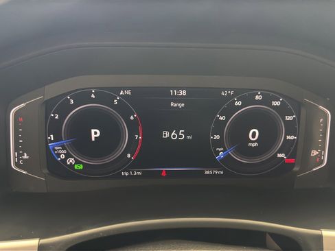 Certified 2023 Volkswagen Atlas SE w/ Panoramic Sunroof Package image 14