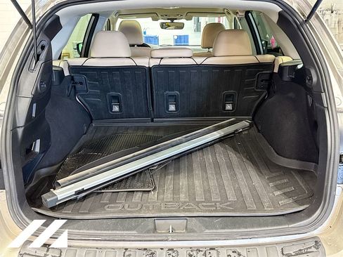 Used 2017 Subaru Outback 2.5i Limited AWD/4WD image 29